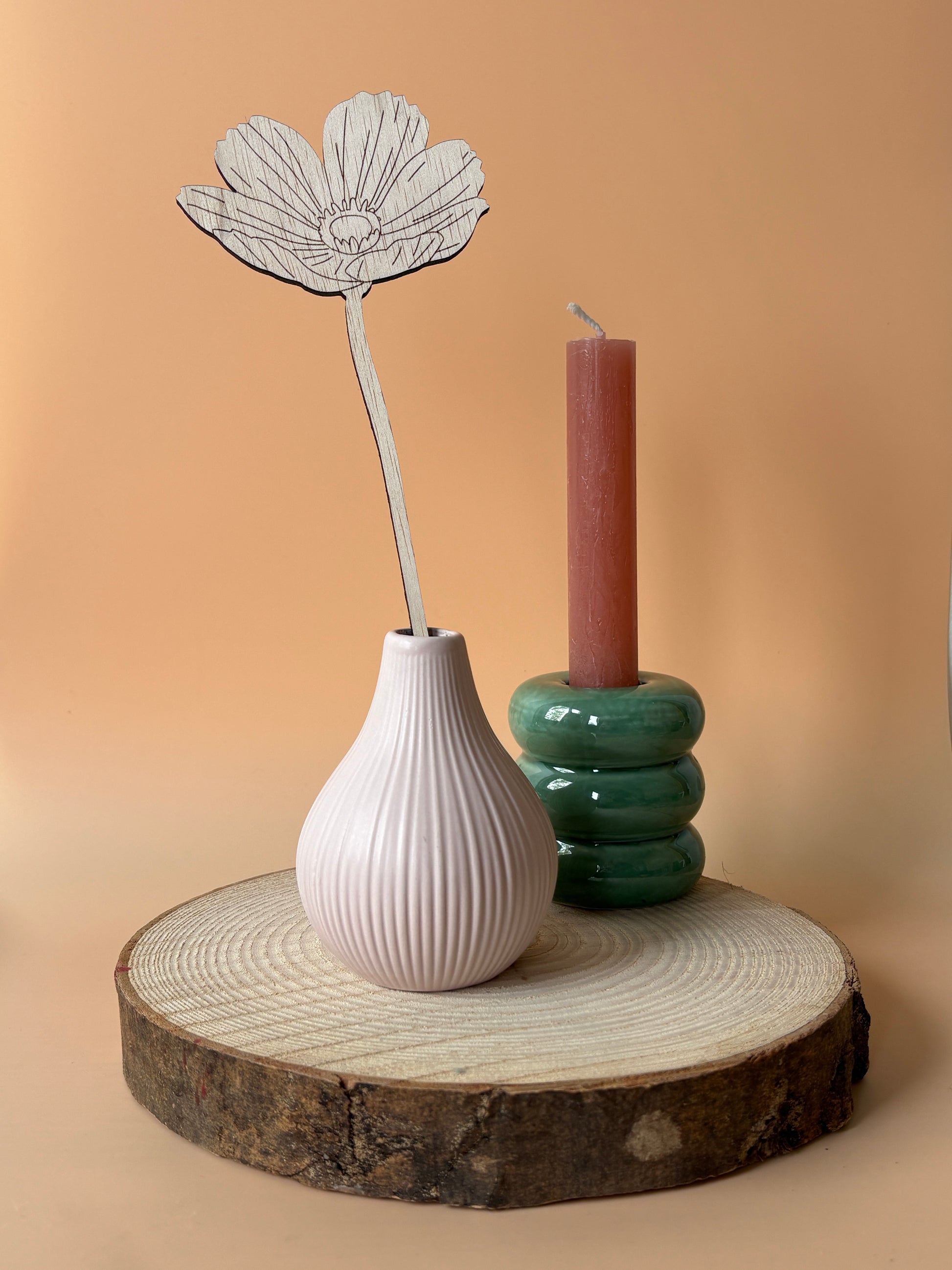 Decoratieve geboortebloem van hout - Flint&Fonkel