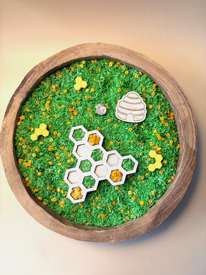 Lente speelrijst - groen met gele bloemetjes